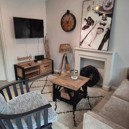 Apartment Pier 2 *